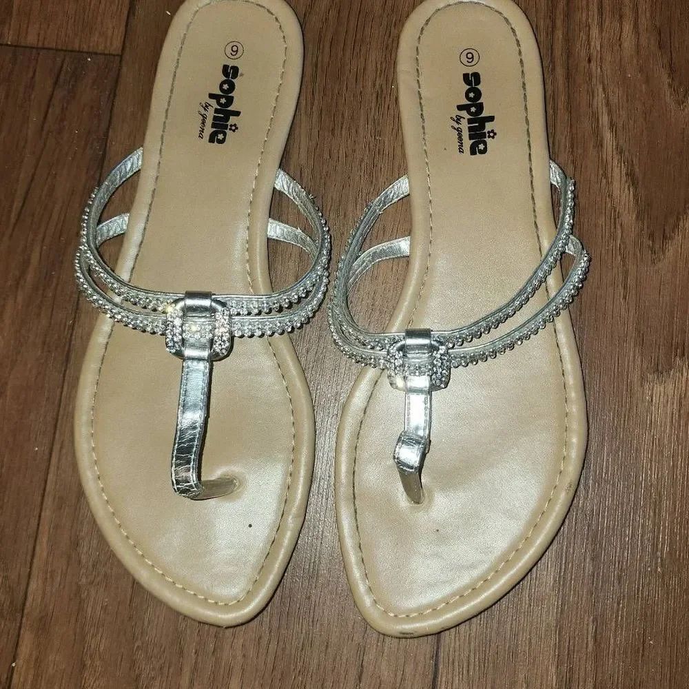 Sophie By Geena Sandals
